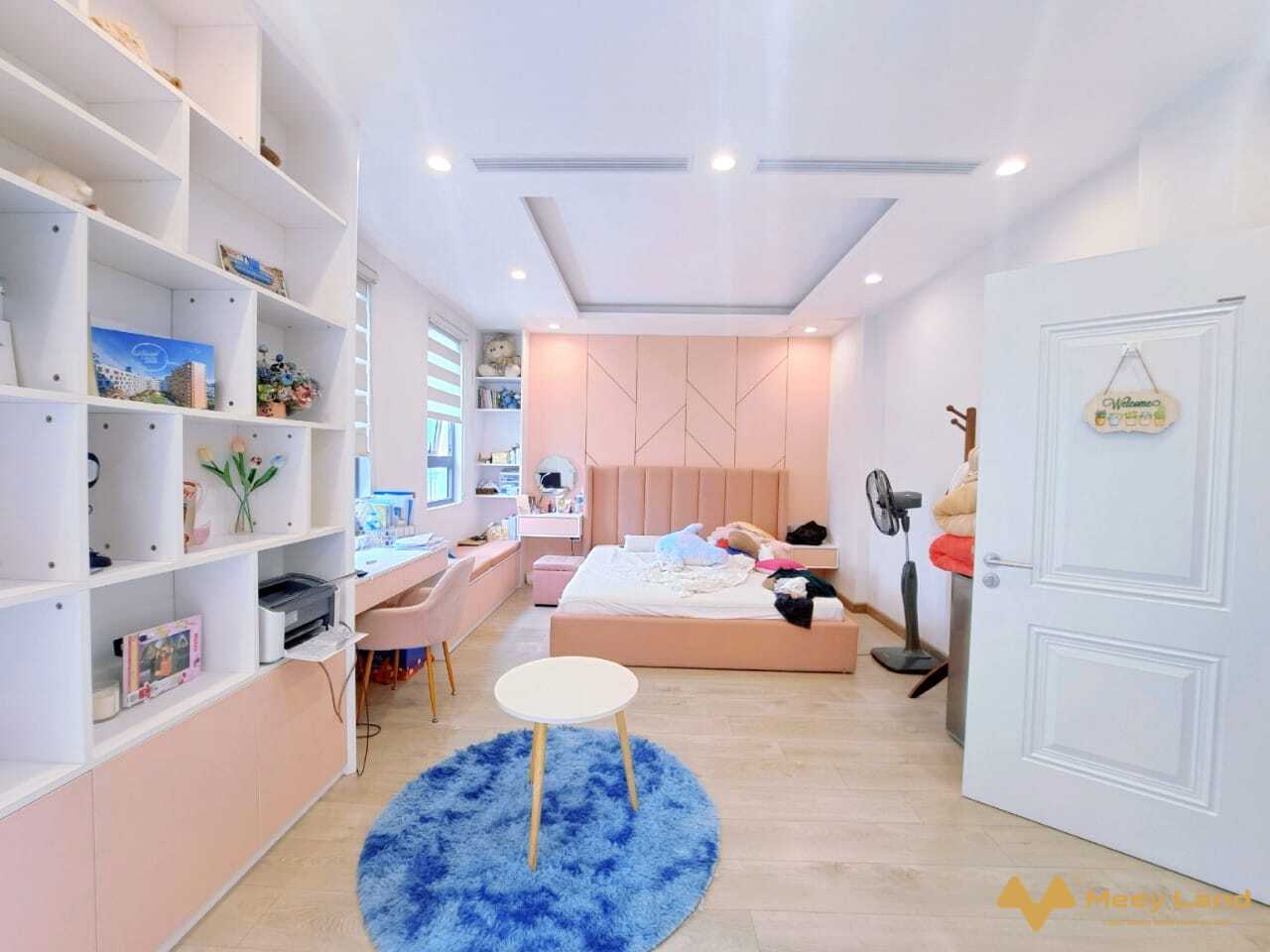 Biệt thự sân vườn đẳng cấp The Manor Central Park, lô góc 3 thoáng, hoàn thiện full nội thất xịn sò