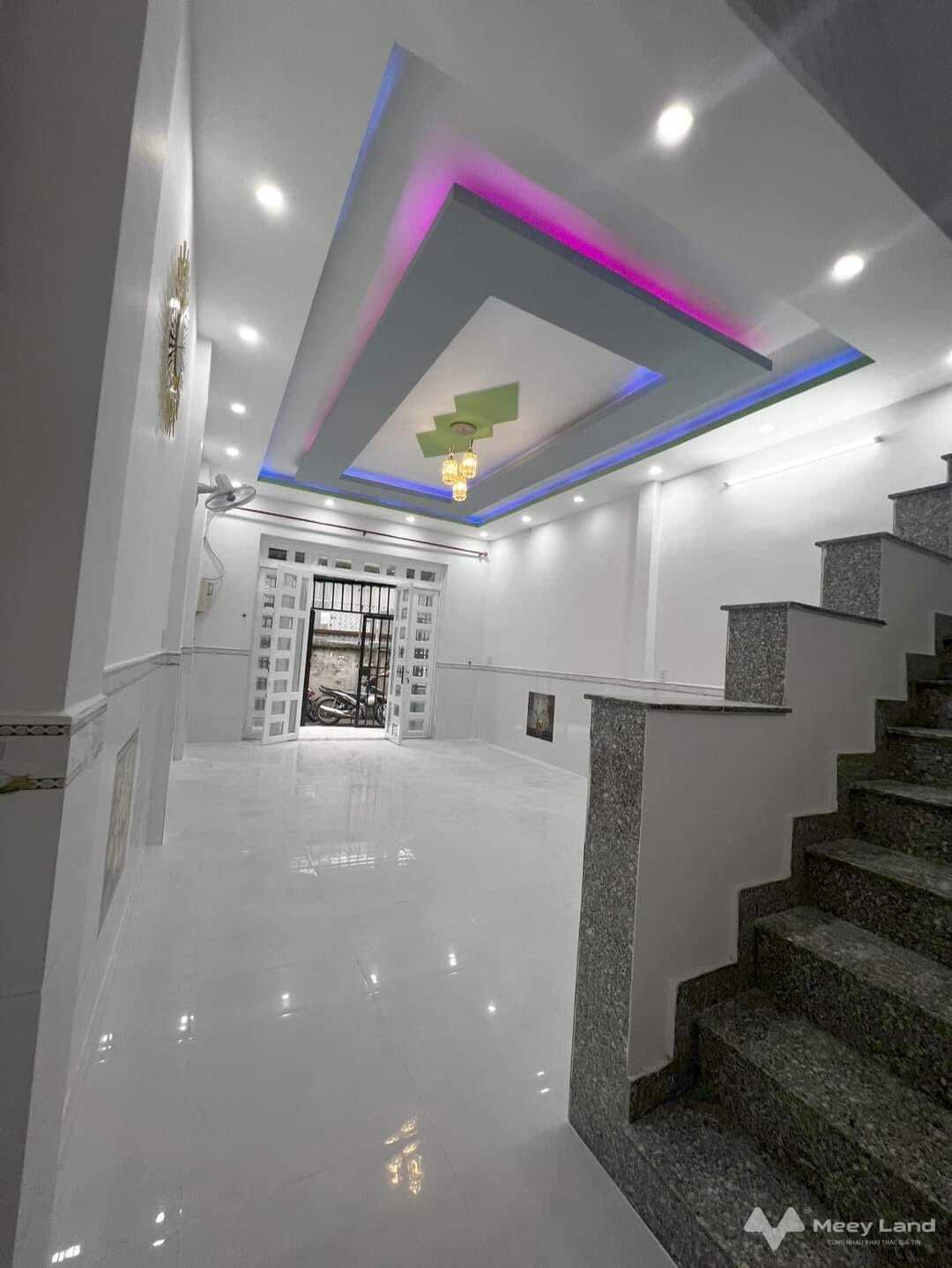 Bán nhà 2 phòng ngủ gần trường tiểu học Xuân Thới Thượng 1,6 tỷ gọi xem nhà